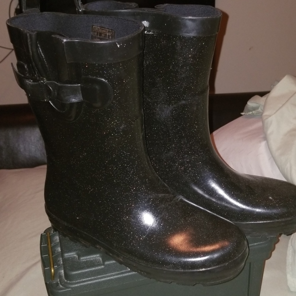 Rain boots